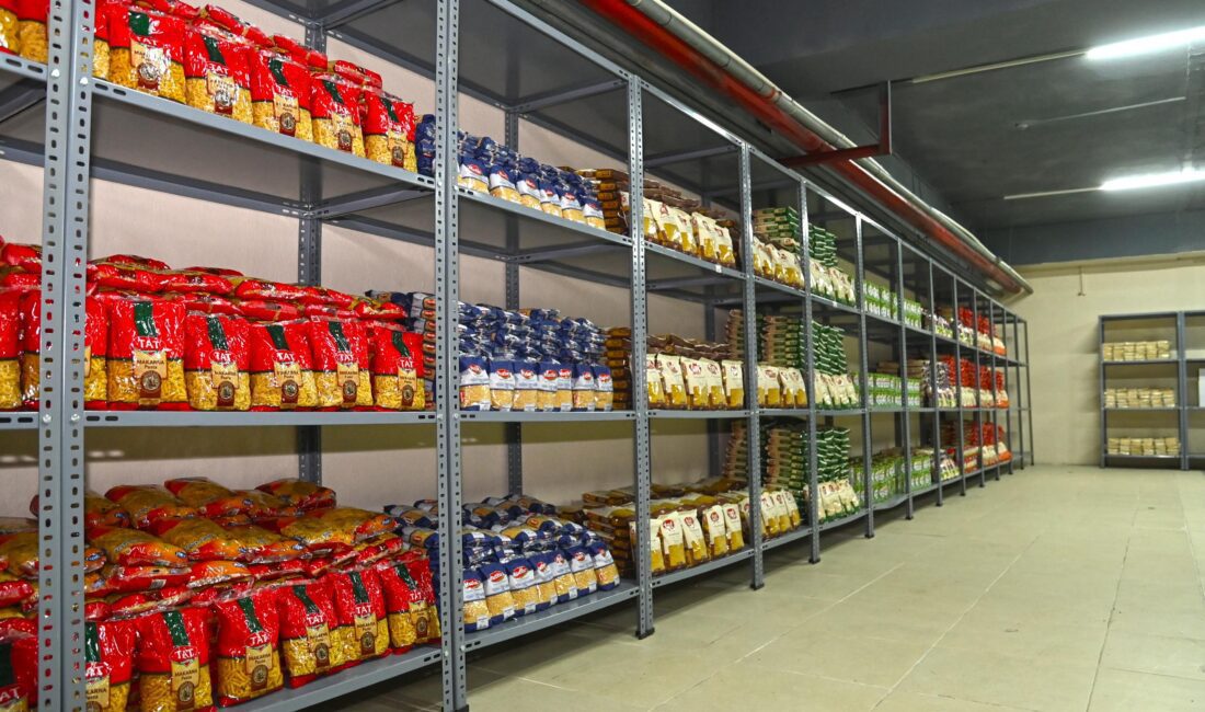 Sosyal belediyecilik anlayışıyla hareket eden Karabağlar Belediyesi, vatandaşların temel ihtiyaçlarını