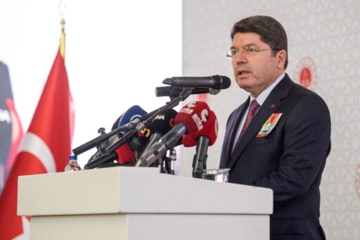 İzmir Büyükşehir Belediye Başkanı Dr. Cemil Tugay, 8 yıl önce