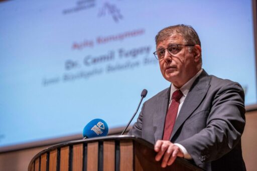 “Yerel Reform Buluşmaları”nda konuşan İzmir Büyükşehir Belediye Başkanı Dr. Cemil