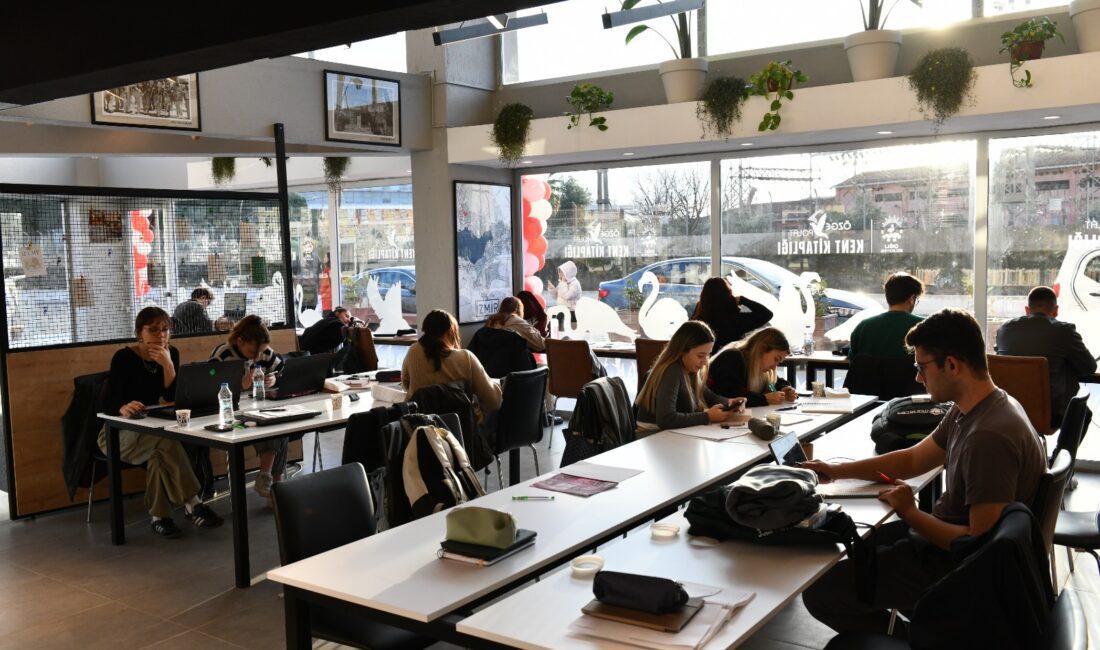 İzmir'de eğitim ve kültür hayatına önemli bir katkı sağlayacak olan