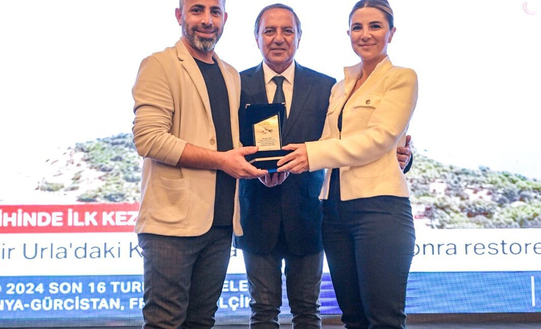 Tugay: Basın özgürlüğünün ve demokrasinin tarafındayız İzmir Büyükşehir Belediyesi'nin bu yıl 25’incisini düzenlediği Barış Selçuk Gazetecilik