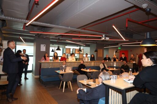 Türkiye’de E-İhracat rakamları hızla artıyor. 2024 yılında yüzde 27,4 artarak