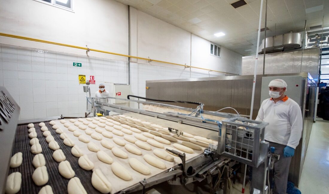 İzmir’de en ucuz ekmek yine Halk Ekmek’ten İzmir Büyükşehir Belediyesi artan girdi maliyetlerini göz önünde bulundurarak Halk