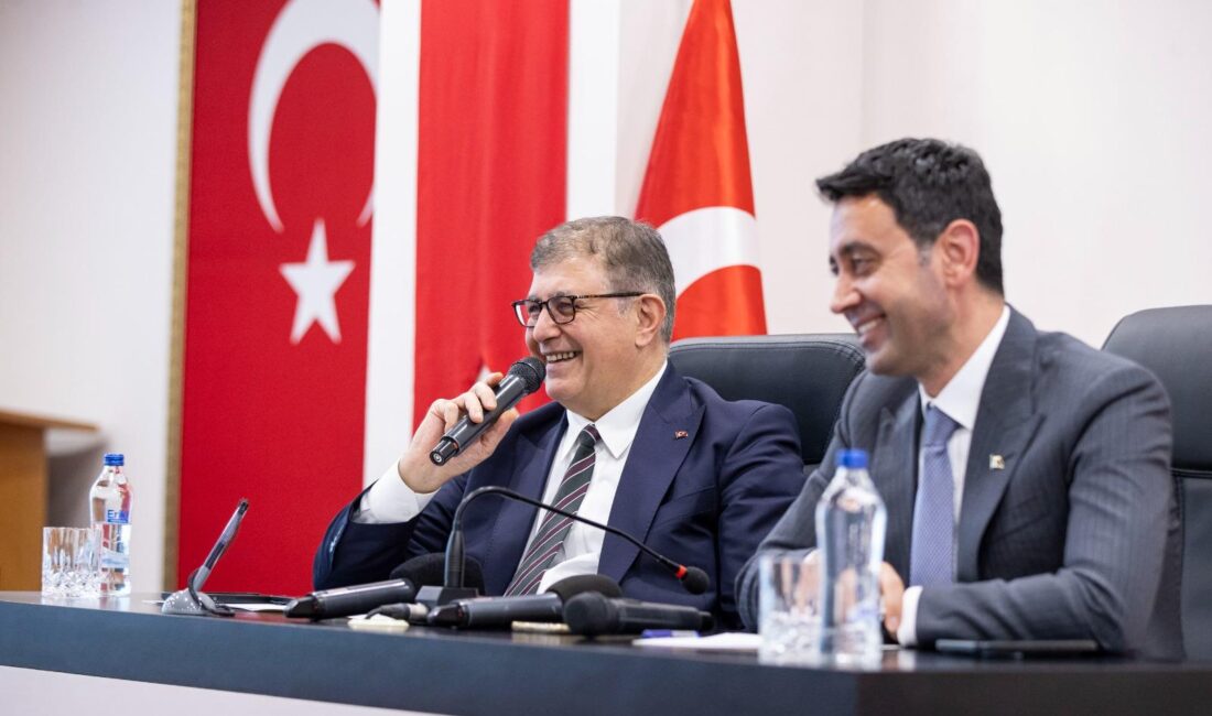 İzmir Büyükşehir Belediye Başkanı Dr. Cemil Tugay, Bayraklı Belediye Başkanı