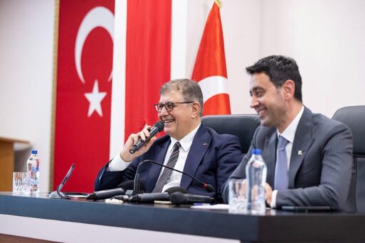 İzmir Büyükşehir Belediye Başkanı Dr. Cemil Tugay, Bayraklı Belediye Başkanı