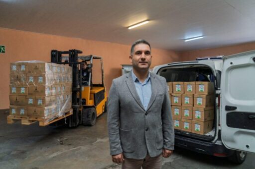 İzmir Büyükşehir Belediyesi’nin yıllardır sürdürdüğü Süt Kuzusu Projesi’nde yeni dönem