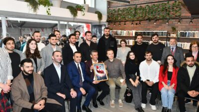 Cumhuriyet Halk Partisi Genel Başkanı Özgür Özel,  Çiğli’de düzenlenen törenle