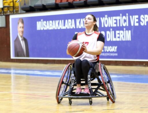 Geçen sezonun Avrupa Kupası (EuroCup3) finalisti İzmir Büyükşehir Belediyesi Tekerlekli