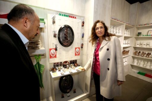 Karşıyaka Belediyesi tarafından, Dünya Karşıyakalılar Günü’nde hizmete açılan Dükkan 35