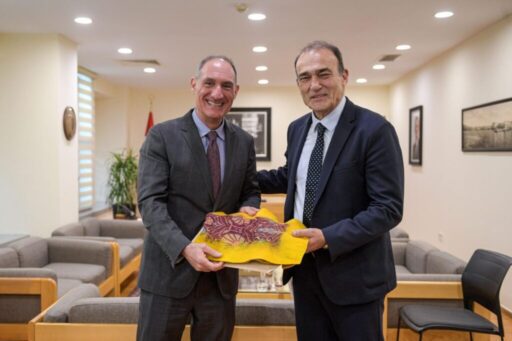 Amerika Birleşik Devletleri’nin İzmir Maslahatgüzarı Michael Goldman İzmir Büyükşehir Belediyesi’ni