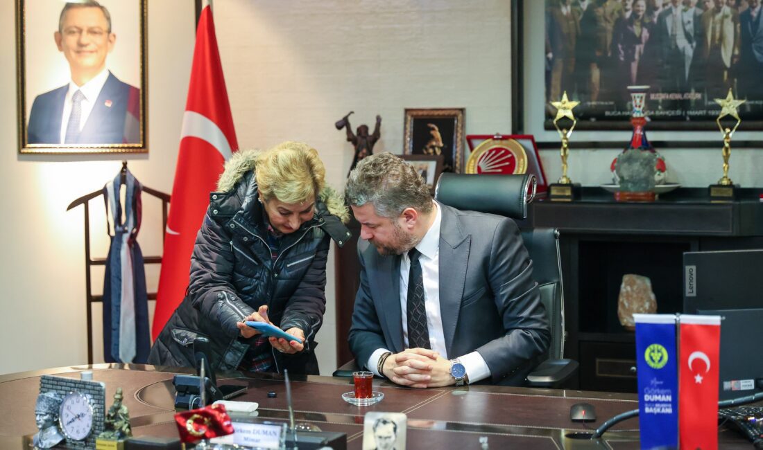 Başkan Görkem Duman, makamının kapısını Bucalı kadınlara açtı Makamına konuk olan Bucalı kadınların taleplerini dinleyen Buca Belediye Başkanı