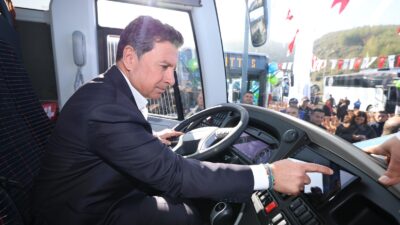 Muğla Büyükşehir Belediyesi araç filosuna kattığı 35 yeni otobüs için
tanıtım