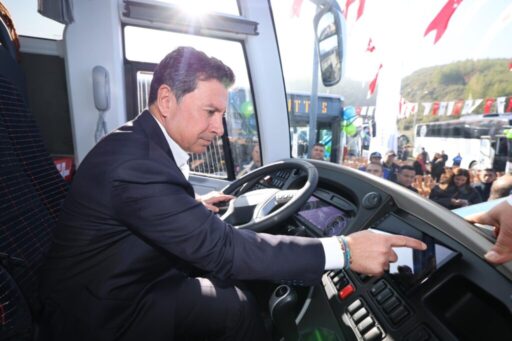 Muğla Büyükşehir Belediyesi araç filosuna kattığı 35 yeni otobüs için
tanıtım