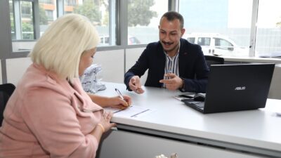 Gaziemir Belediyesi, Türkiye’nin en büyük sorunlarından olan işsizlikle mücadele eden