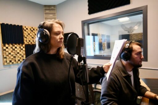 Karşıyaka Belediyesi tarafından kente kazandırılan Çatı Bostanlı Kayıt Stüdyosu