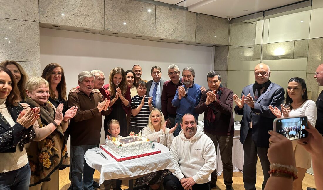 “Merhaba Buluşmaları”na konuk olan Gülşah Elikbank söyleşisi ile katılımcılara
keyifli anlar