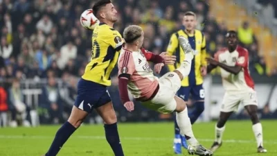 UEFA Avrupa Ligi'nin 7. haftasında Fenerbahçe Kadıköy de  Lyon
