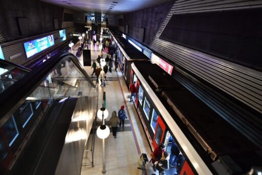 İzmir Büyükşehir Belediyesi, İzmir Metrosu’nda kesintisiz iletişim dönemini başlatıyor.