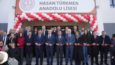 Cumhuriyet Halk Partisi Genel Başkanı Özgür Özel, Kemalpaşa Belediyesi tarafından