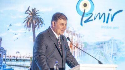 İzmir Büyükşehir Belediye Başkanı Dr. Cemil Tugay, Karşıyaka Stadı’nın yapımıyla