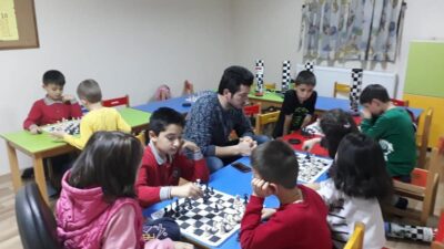 Manisa Büyükşehir Belediyesi, çocukların eğitimine olduğu kadar kültürel ve sanatsal