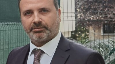MEVCUT DURUM; BİR ÇOCUK DÜNYAYA GETİRMEK İÇİN KİŞİLERİ
CESARETLENDİREMEZ DURUMDA…
