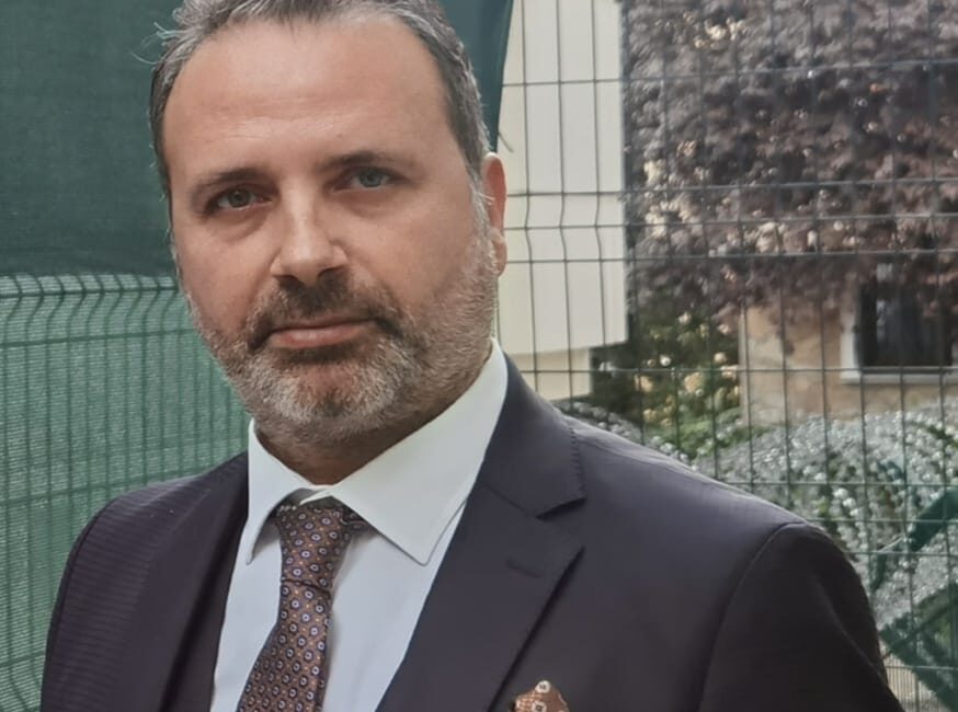 MEVCUT DURUM; BİR ÇOCUK DÜNYAYA GETİRMEK İÇİN KİŞİLERİ
CESARETLENDİREMEZ DURUMDA…