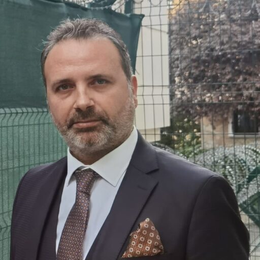 MEVCUT DURUM; BİR ÇOCUK DÜNYAYA GETİRMEK İÇİN KİŞİLERİ
CESARETLENDİREMEZ DURUMDA…