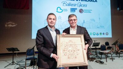 İzmir Büyükşehir Belediye Başkanı Dr. Cemil Tugay, Türkülerle Oyunlarla Balıkesir