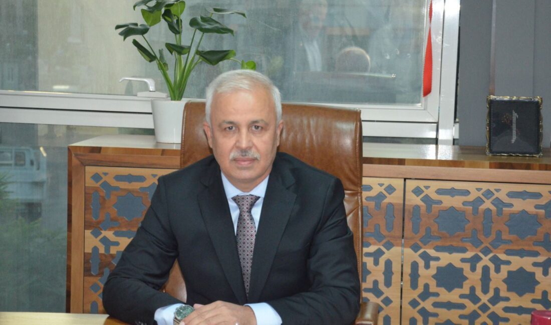 AK Parti Karşıyaka İlçe Başkanı Selahattin Köse, Karşıyaka Belediyesinin pazarcı