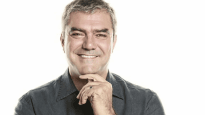 Gazeteci Yılmaz Özdil, geçirdiği kalp krizi nedeniyle hastaneye kaldırılarak yoğun bakıma alındı.