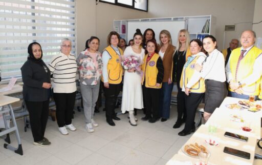 Çiğli Belediyesi tarafından, eğitim hayatından uzak kalan yetişkin kadınların sosyal