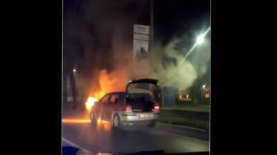 Altınyol’da Adana Kahveci Köprüsü’nde bir araç, henüz belirlenemeyen bir sebeple