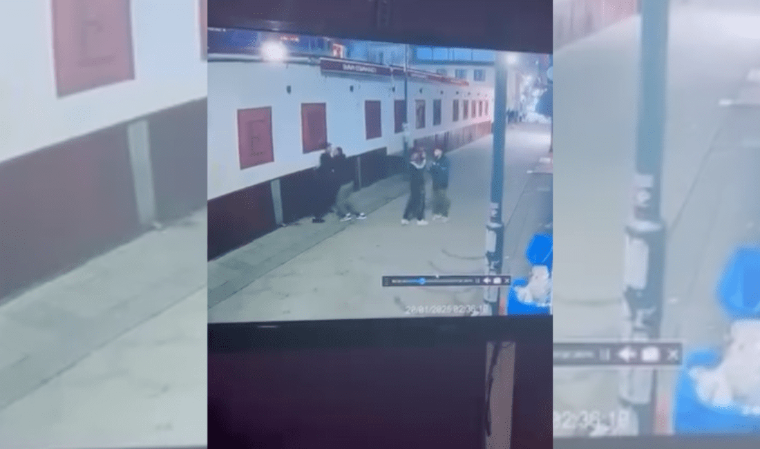 İzmir Alsancak Bornova Sokağı’nda bıçaklı kavga! İzmir’in gözde semtlerinden Alsancak’ta, Bornova Sokağı’nda dün gece saatlerinde bıçaklı