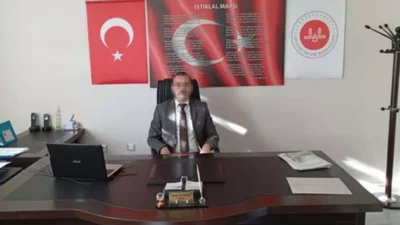 Eskişehir'in Seyitgazi ilçesinde görevli ilçe müftüsü İshak Y., imam hatip ortaokulunda din