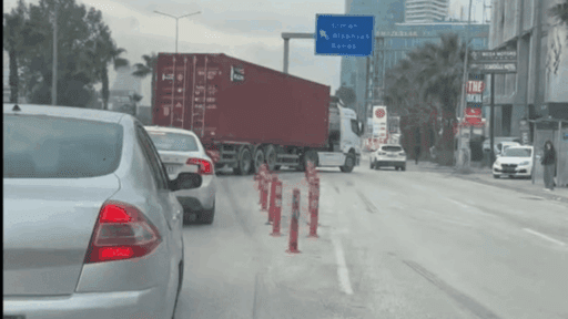 İzmir’in Bornova ilçesinde, Ankara Asfaltı üzerinde Karşıyaka yönüne gidiş alanında