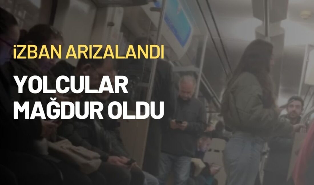 İZBAN hattında bir arıza nedeniyle Bayraklı İstasyonu’nda trenin içinde yolcular