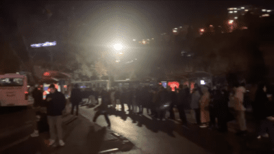 İzmir’de toplu ulaşım araçlarında yaşanan sıkıntılar, vatandaşların günlük yaşamını olumsuz