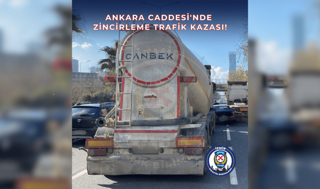 Ankara Caddesi’nde zincirleme kaza! İzmir'in Bornova ilçesi Ankara Caddesi üzerinde zincirleme trafik kazası meydana