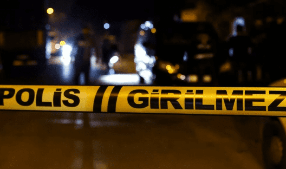 İzmir’de cezaevinden firar eden zanlı, eşini bıçaklayarak öldürdü! Karşıyaka da cezaevinden firar eden Hasan Çırgı (26), evli olduğu