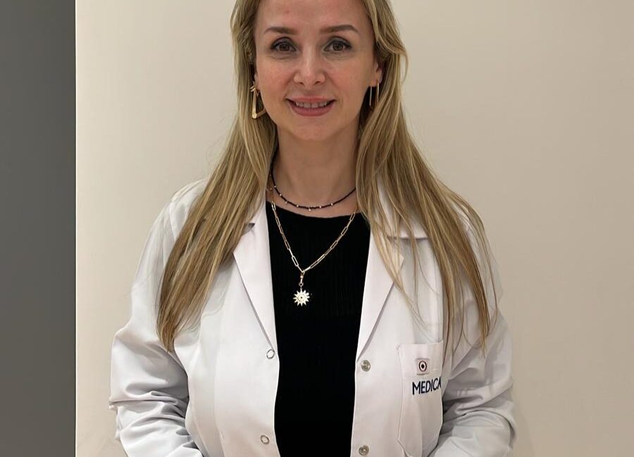 ENFEKSİYON RİSKİNİ YARI YARIYA AZALTMAK İÇİN ELLERİNİZİ YIKAYIN Enfeksiyonların büyük çoğunluğu el hijyeninin yetersizliğinden bulaşabiliyor. Sadece el yıkamak