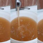 İzmir’in Çiğli ilçesindeki Evka 5 Mahallesi sakinleri, musluklarından kahverengi, pis