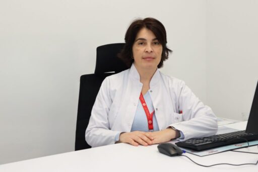 İzmir Şehir Hastanesi Enfeksiyon Hastalıkları Kliniğinden Doç. Dr. Şebnem Çalık,