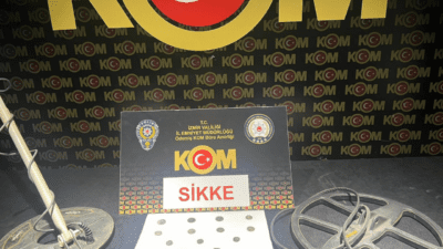 Roma, Helenistik ve Bizans dönemlerine ait olduğu düşünülen 13 sikke