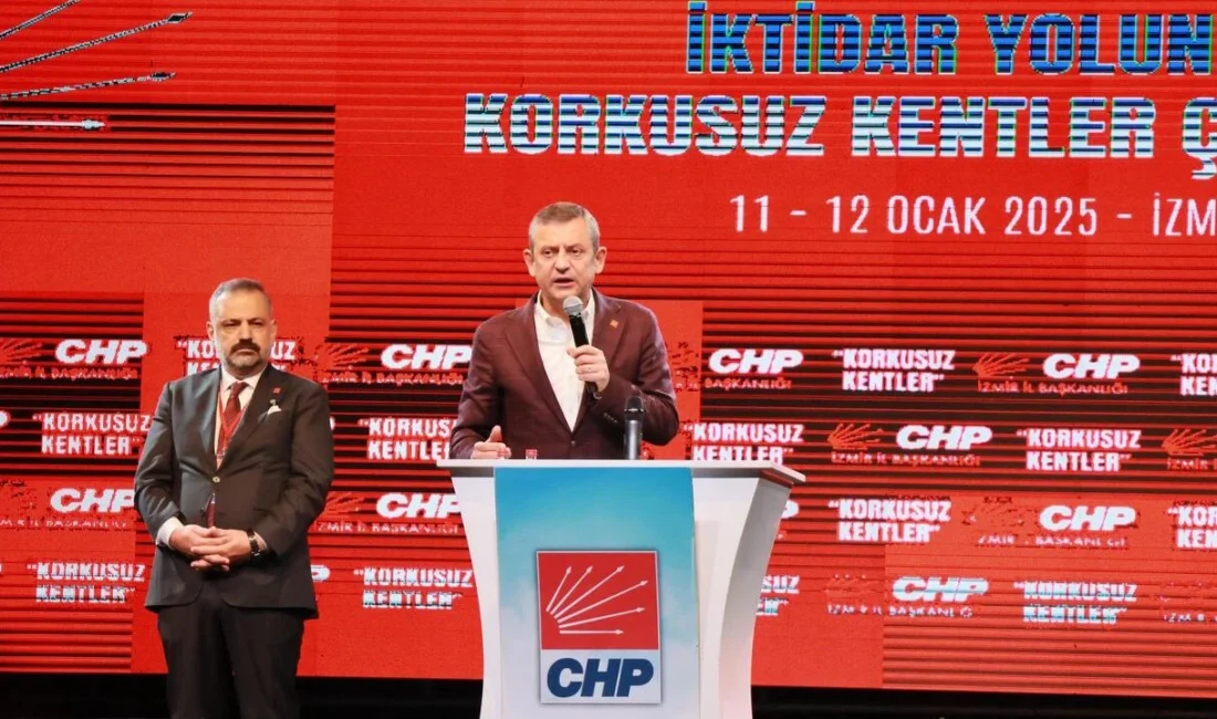 CHP Lideri Özgür Özel, CHP İzmir İl Başkanlığı’nın düzenlediği Çalıştay’ın