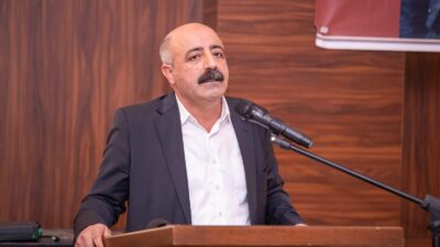 İzmir Büyükşehir Belediye Başkanı Dr. Cemil Tugay, Menderes Belediyesi'nin ev