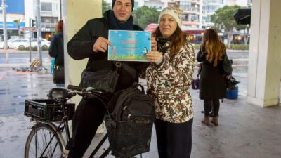 Karşıyaka Belediyesi, ‘Dünya Bisikletle İşe Gitme Günü’nde düzenlediği sürüş etkinliğiyle