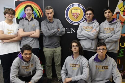 Tekfen Koleji Havacılık Kulübü öğrencilerinin geliştirdikleri ve yaklaşık 2 metre