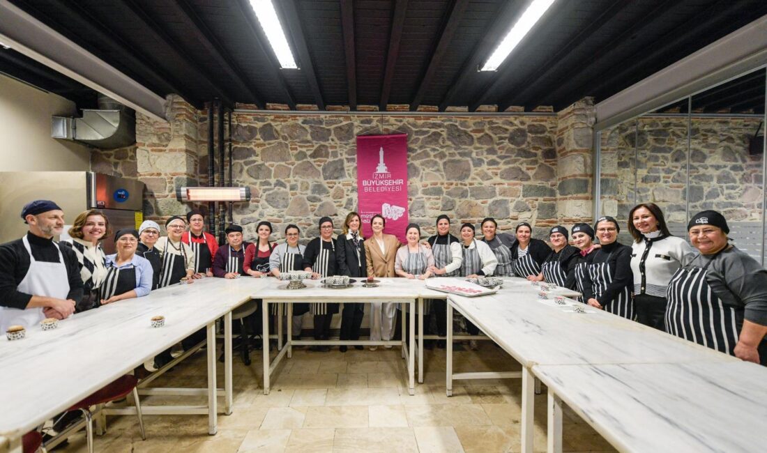 İzmir Büyükşehir Belediyesi Meslek Fabrikası’nın sağır ve işitme engellilere yönelik