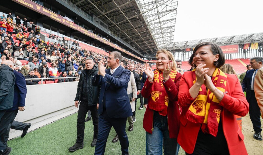 İzmir Büyükşehir Belediye Başkanı Dr. Cemil Tugay, İzmir'in en köklü